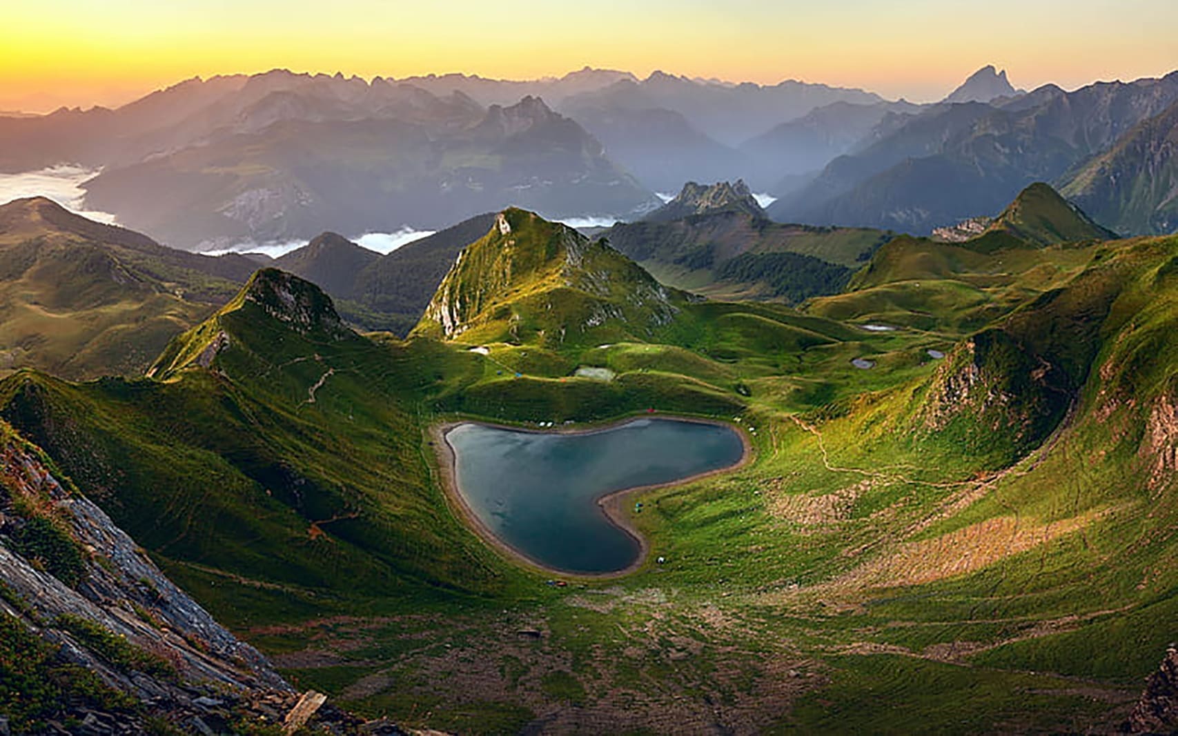 VALLE DE ASPE: 11 Secretos del Pirineo que las Guías Te Ocultan