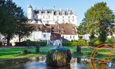 Loches